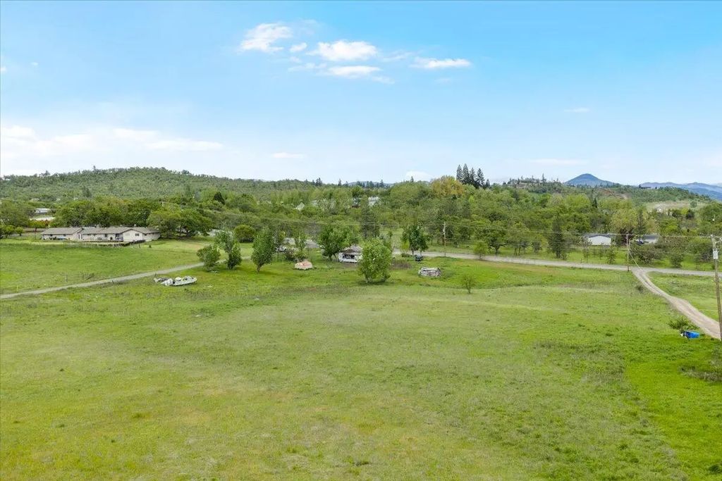 963 Stevens Road, Eagle Point