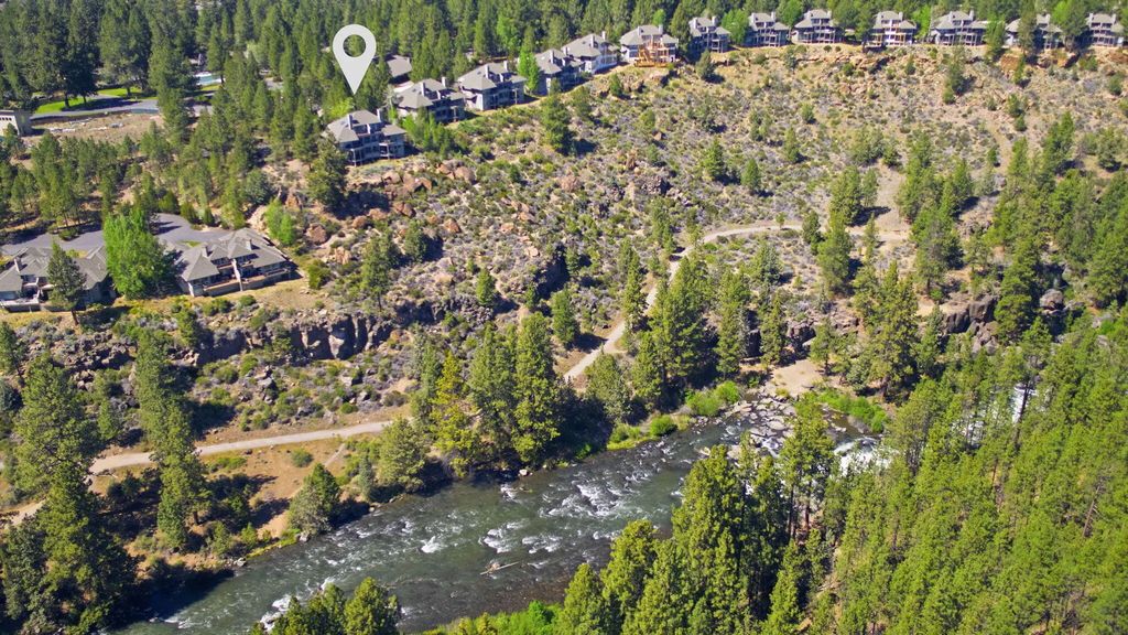 19717 Sw Mount Bachelor Drive Unit 313, Bend