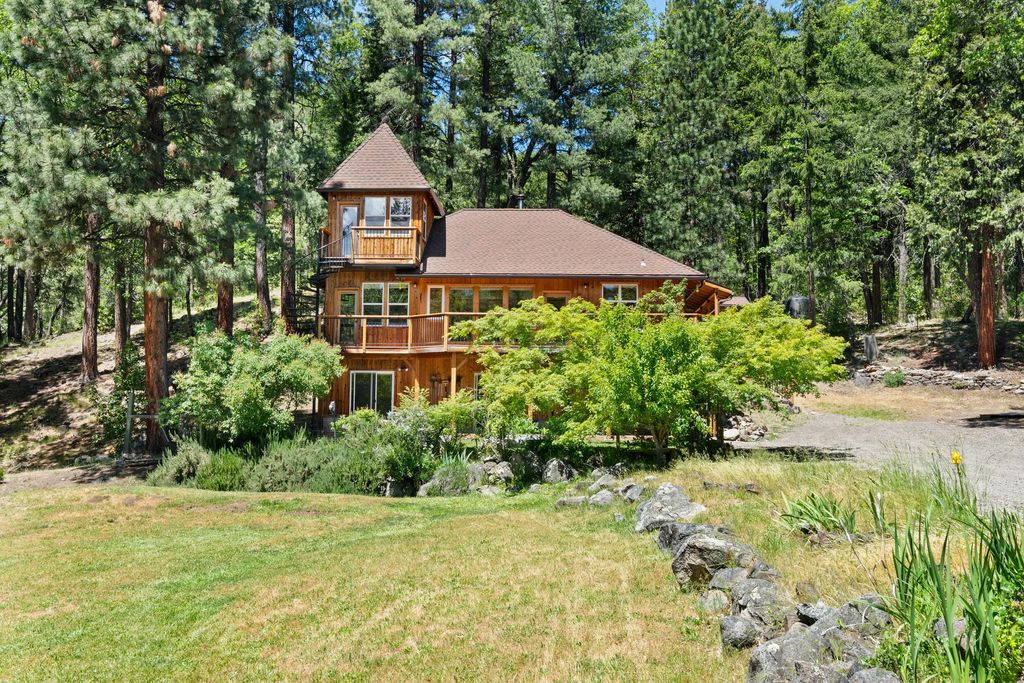 1700 Tyler Creek Road, Ashland
