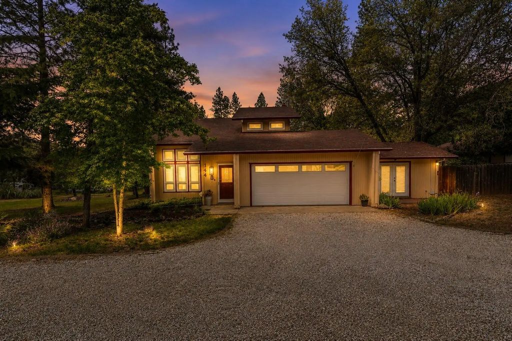 144 Worden Way, Grants Pass