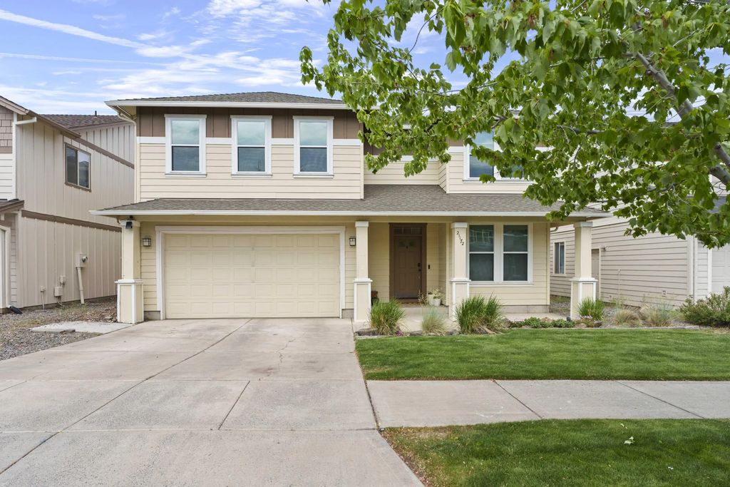 21172 Clairaway Avenue, Bend