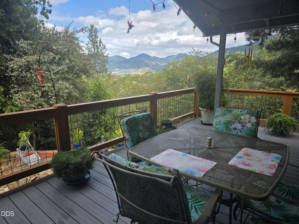 178 Bluebell Lane, Grants Pass