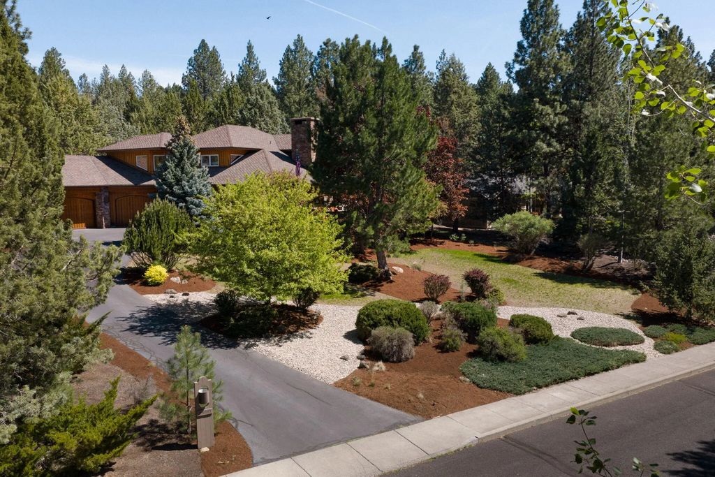 2590 Nw Foley Court, Bend