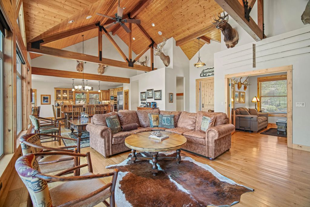 56689 Dancing Rock Loop, Bend