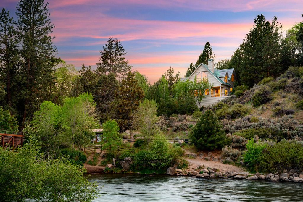 1991 Nw 1st Street, Bend