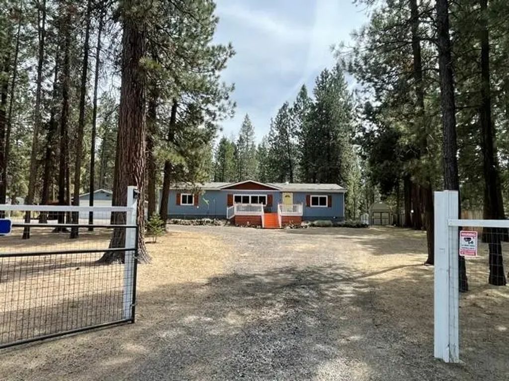 17667 Penny Court, La Pine