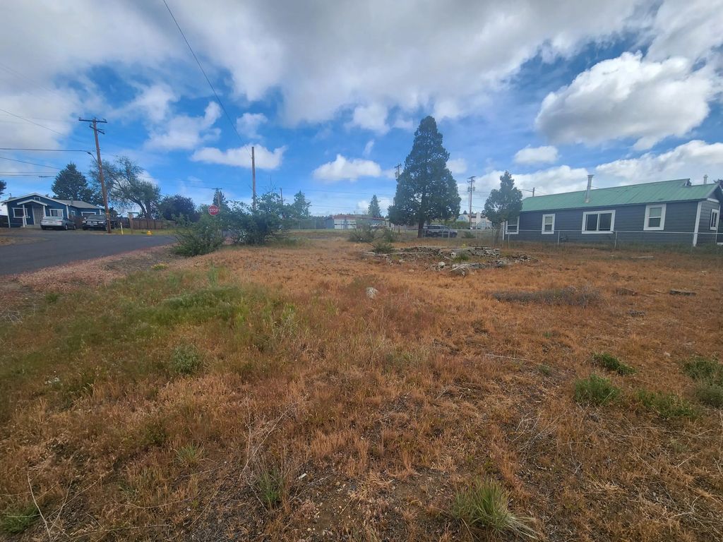 4060 Douglas Avenue, Klamath Falls