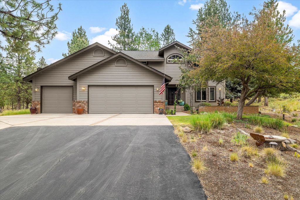 20423 Heritage Avenue, Bend
