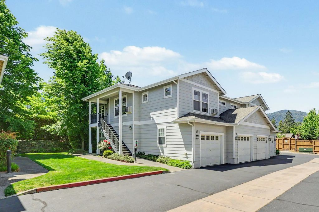 2214 Mccall Drive, Ashland