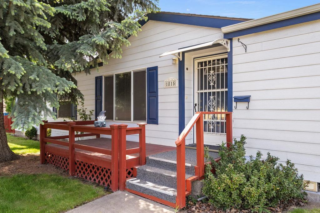 1815 Ne 6th Street, Redmond