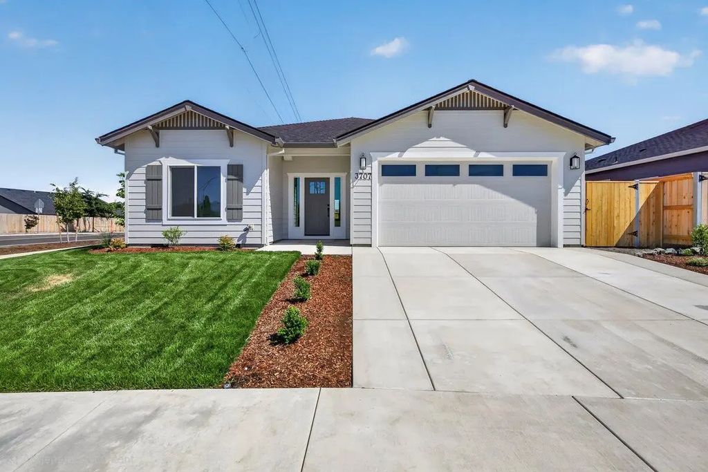 3707 Ford Drive, Medford