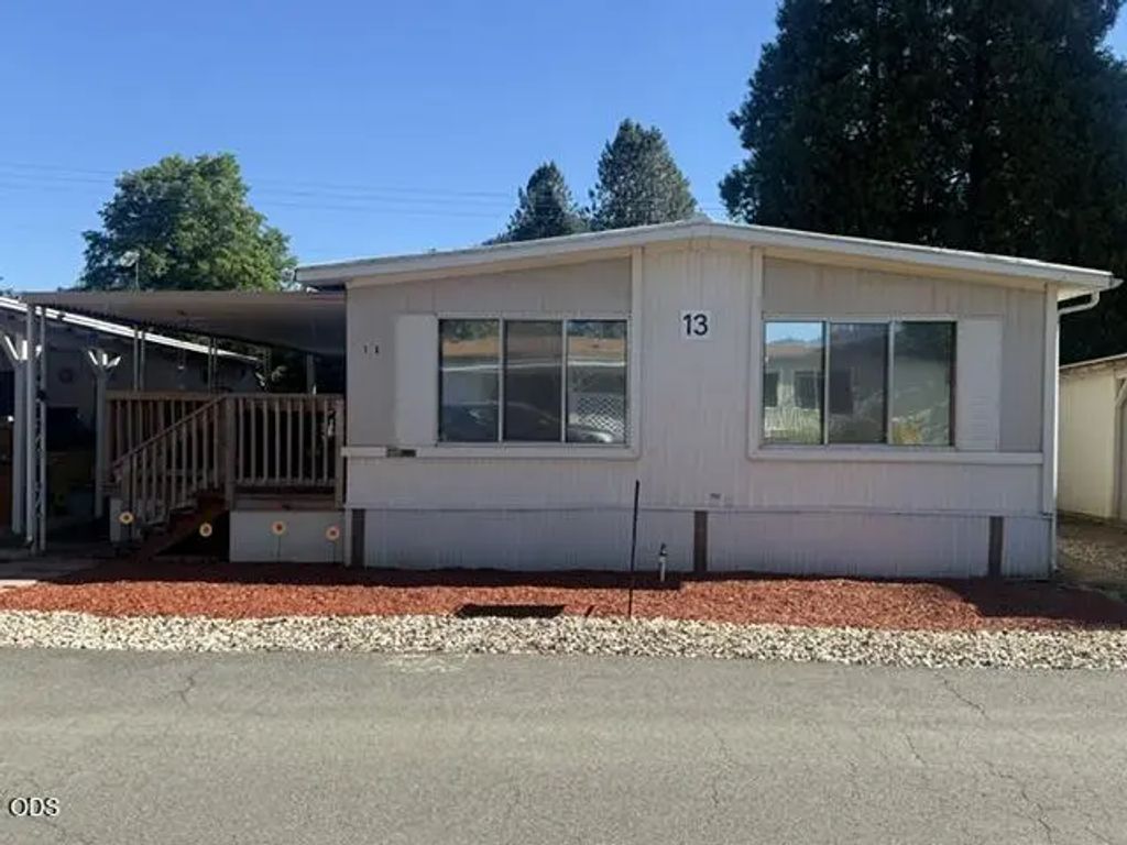 315 W Evans Creek Road Unit 13, Rogue River
