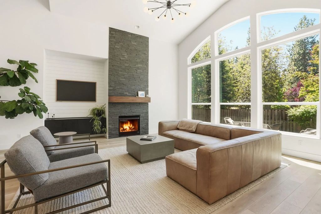 61038 Snowbrush Drive, Bend
