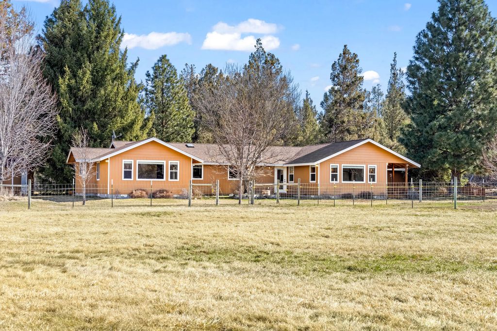 19800 Connarn Road, Bend