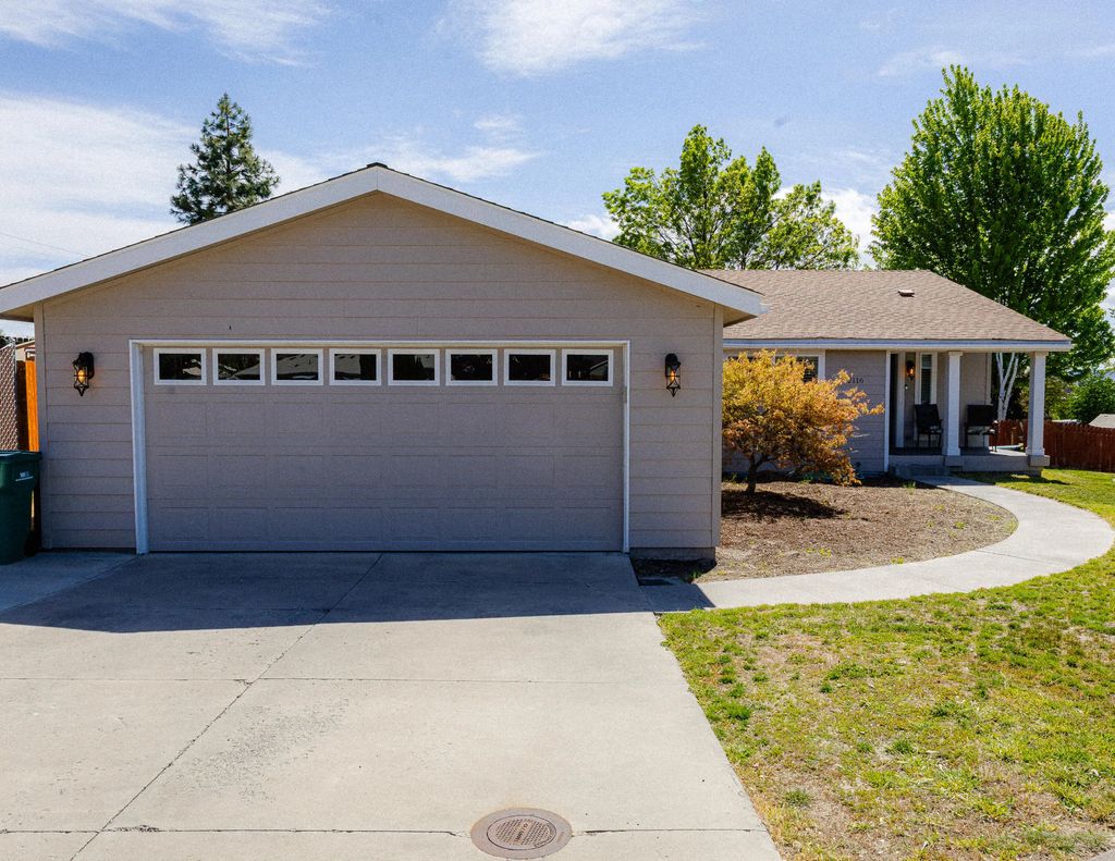 2116 Ashley Court, Klamath Falls