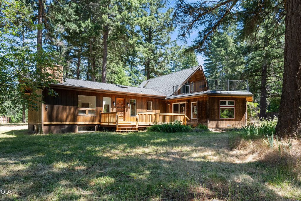 140 Bonanza Drive, Selma