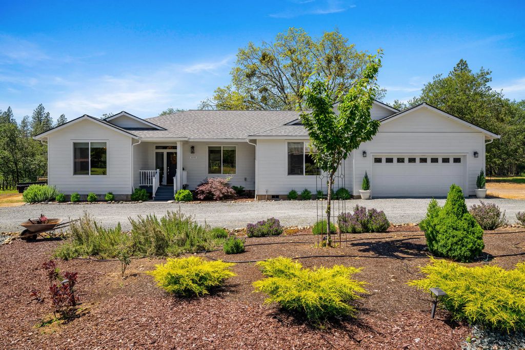 3151 Camp Joy Road, Grants Pass