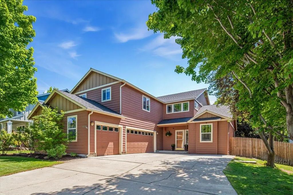 1339 Sw Rimrock Way, Redmond