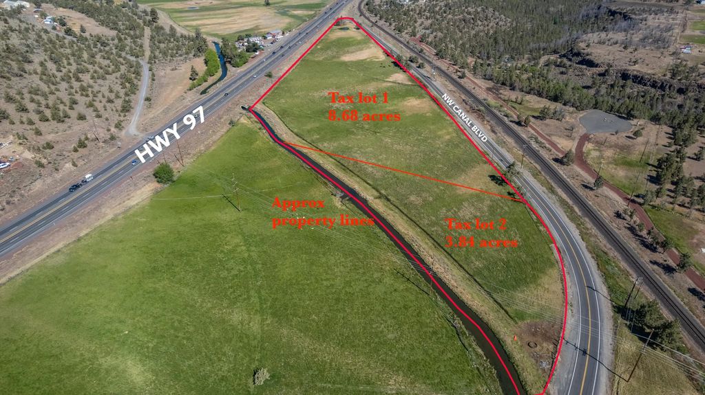 5010 N Highway 97, Terrebonne