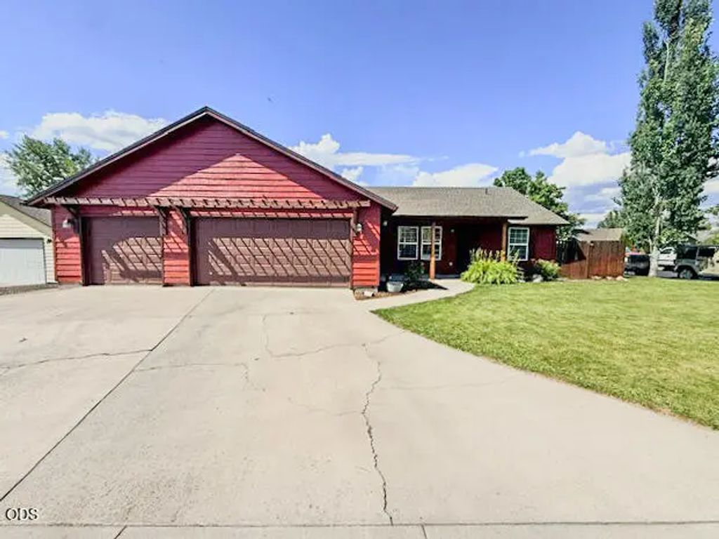 699 Ne Fieldstone Lane, Prineville