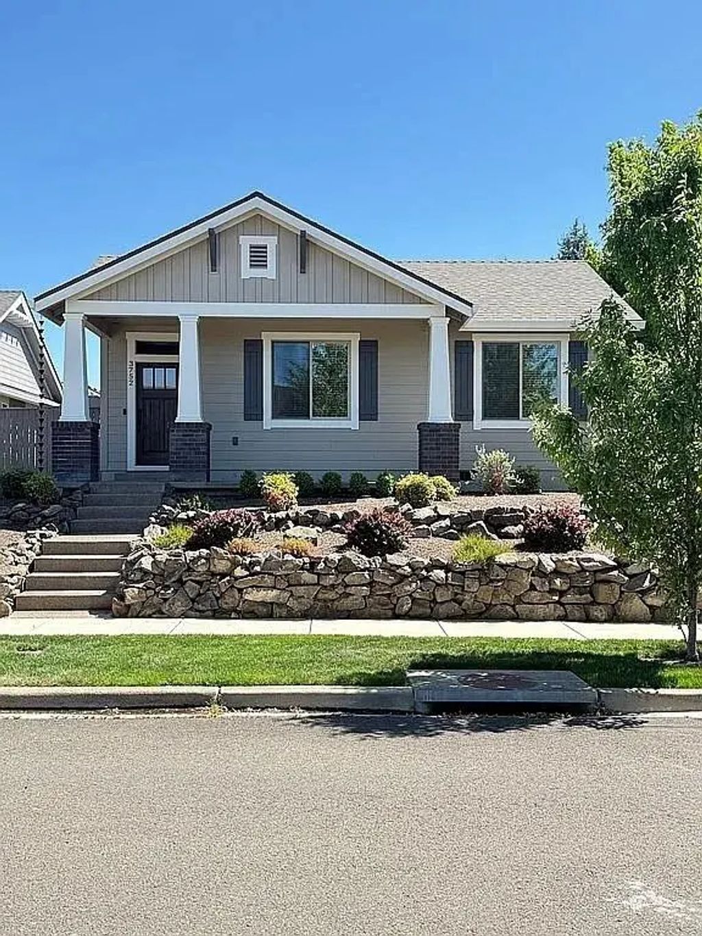 3752 Sunleaf Avenue, Medford