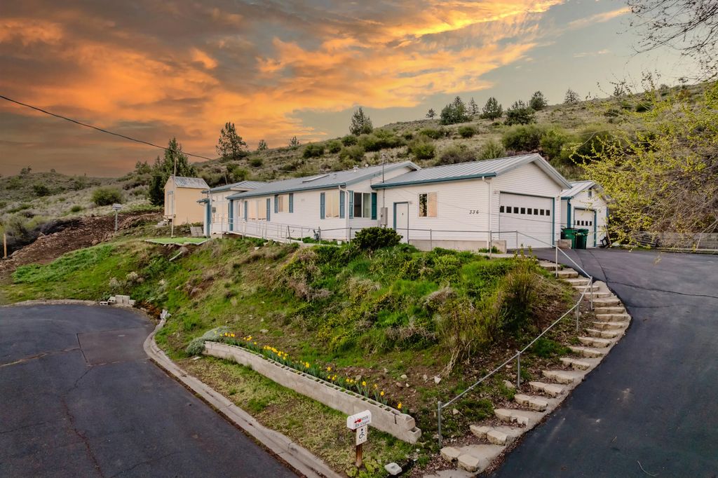 336 S Rogers Street, Klamath Falls