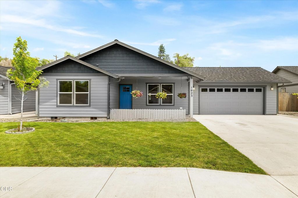 1023 Ne Crista Court, Prineville