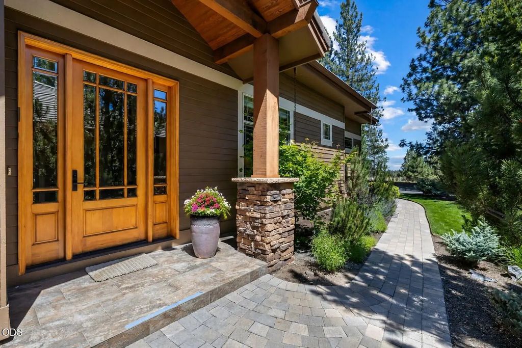 343 Mount Washington Drive, Bend