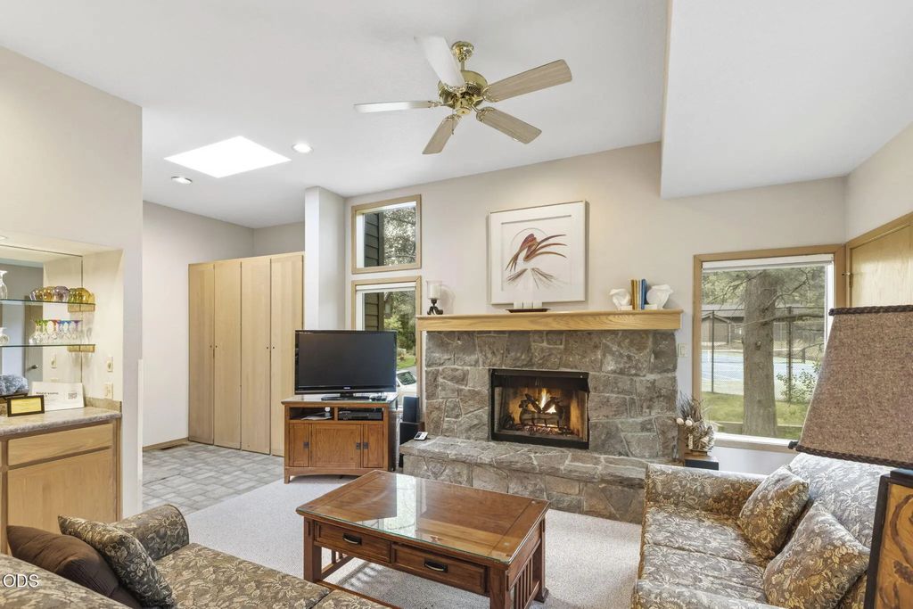 57342 Beaver Ridge Loop 18a, Sunriver