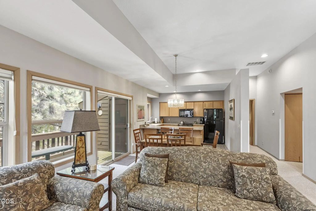 57342 Beaver Ridge Loop 18a, Sunriver