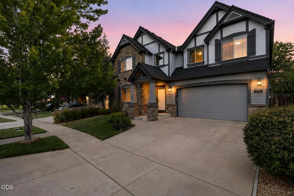 61235 Splendor, Bend