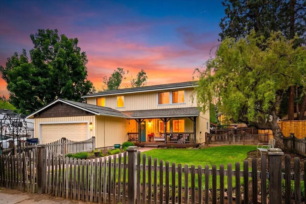 23 Se Benaiah Circle, Bend