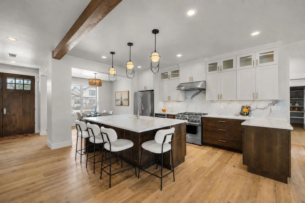3422 Nw Jackwood Place, Bend