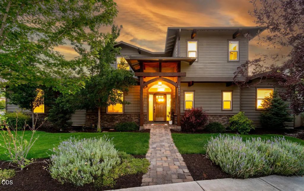60970 Woods Valley Place, Bend