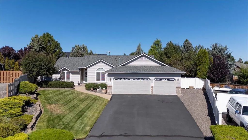 3746 Sw Xero Avenue, Redmond