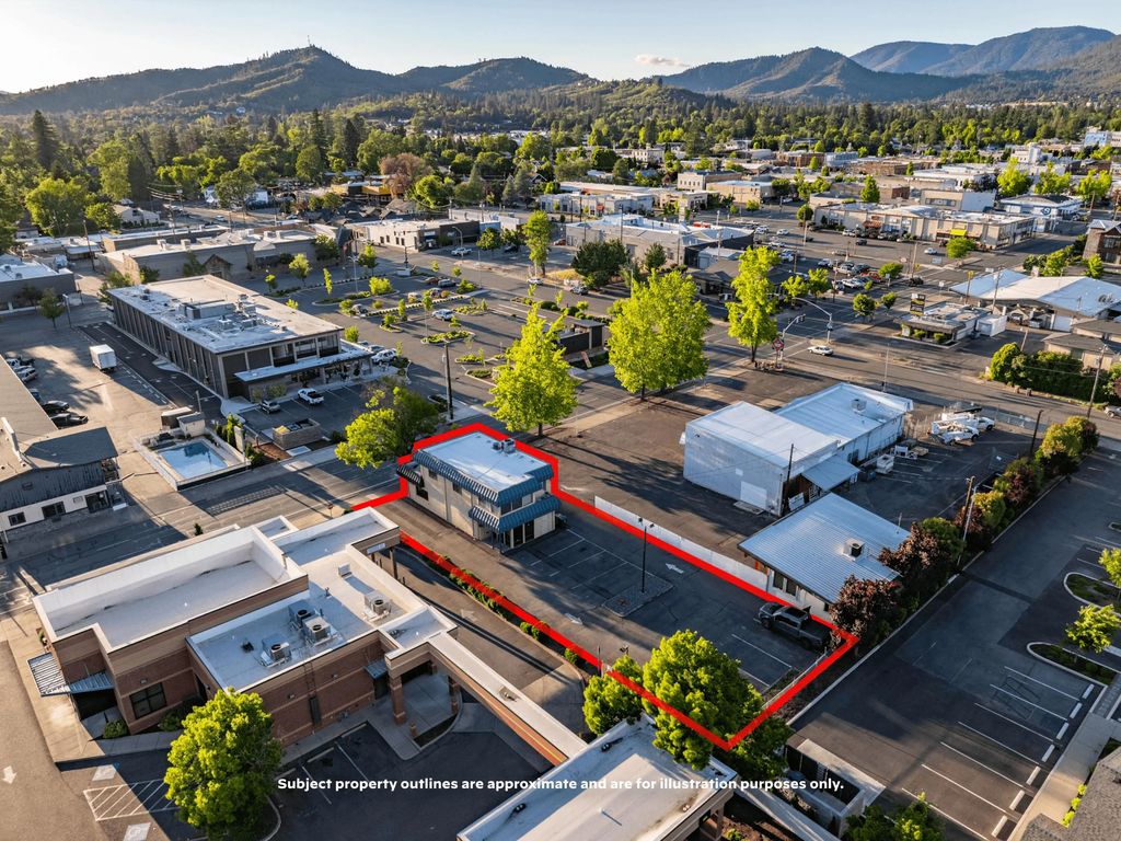 735 Se 7th Street, Grants Pass