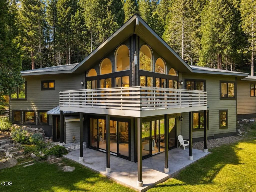 24041 Highway 140, Eagle Point