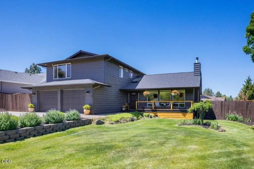61211 Mount Vista Drive, Bend