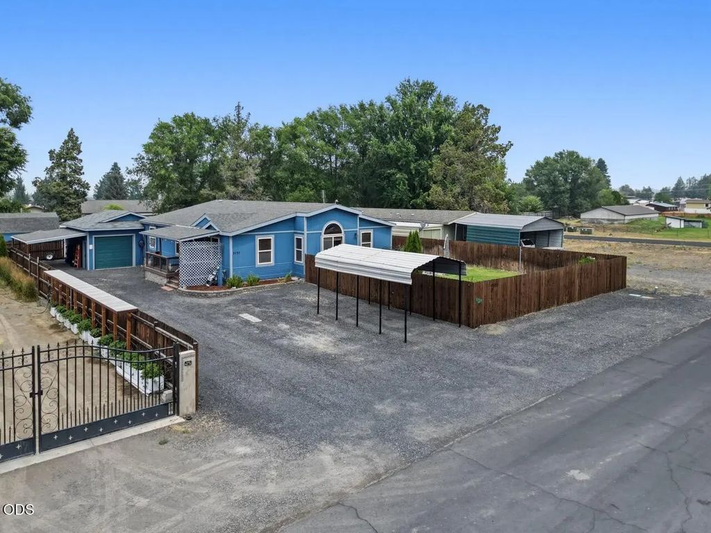 3737 Nw Oak Avenue, Redmond