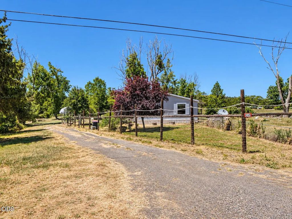 1245 Davanna Drive, Eagle Point