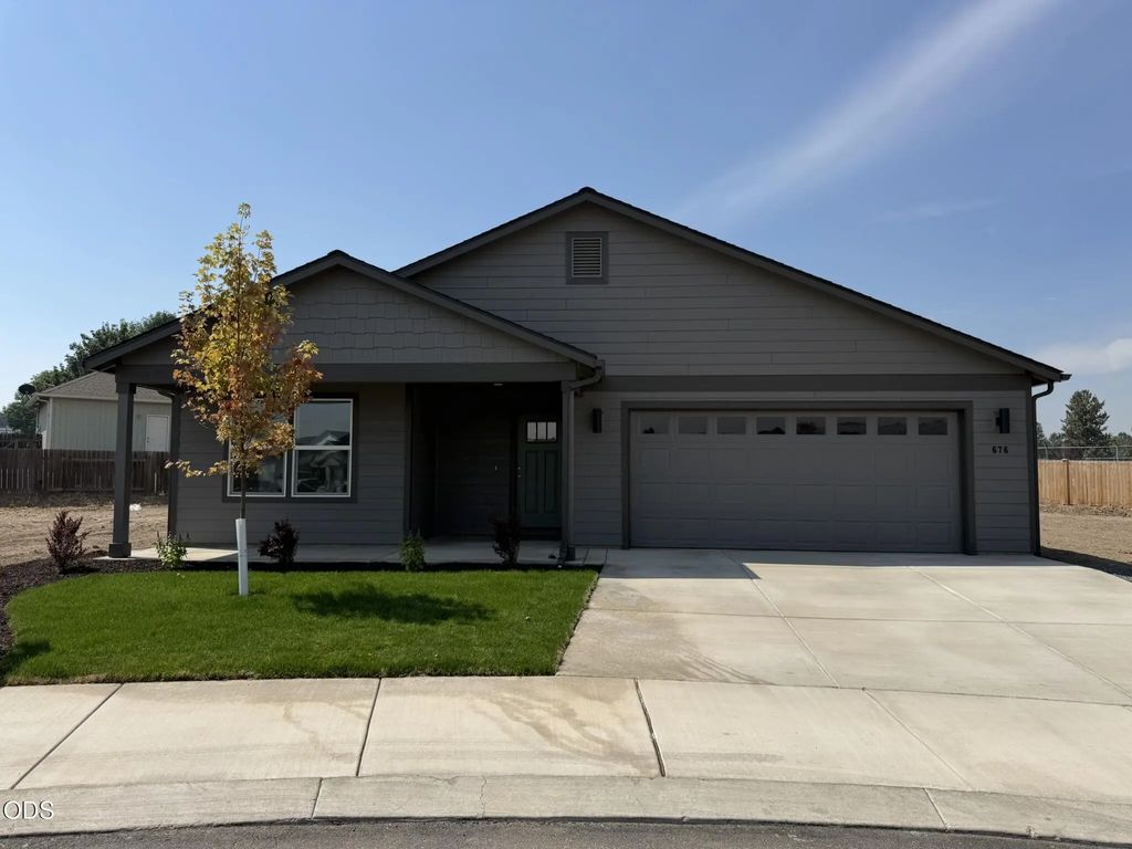 676 Ne Rickenbacker Road 142, Madras