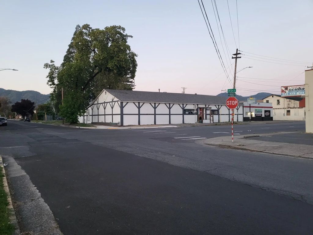 120 Sw M Street, Grants Pass
