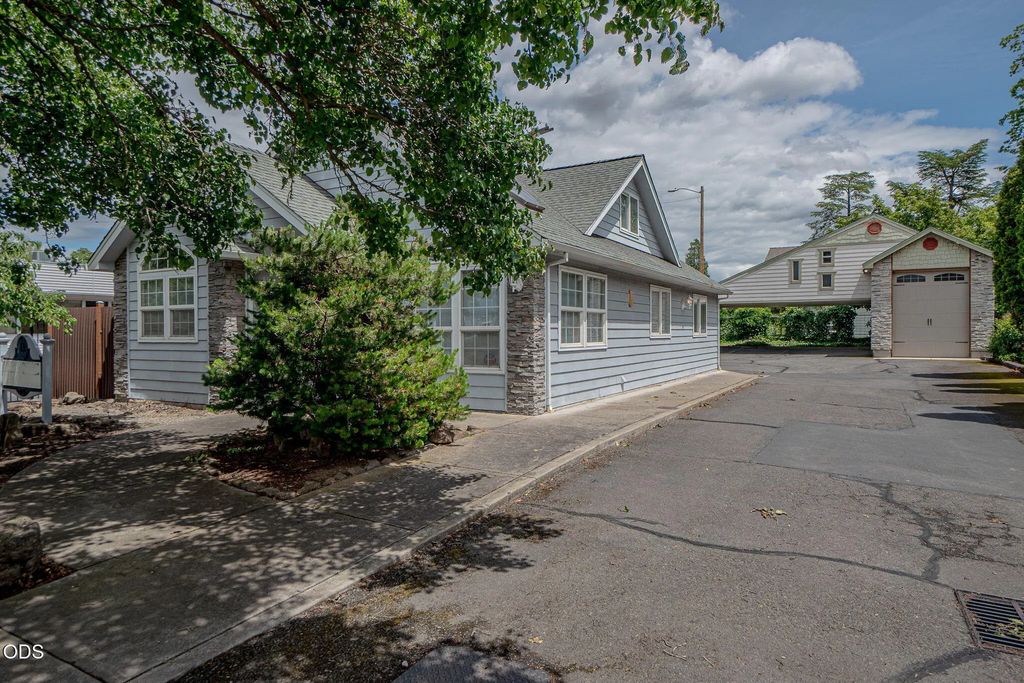 11 Tripp Street, Medford