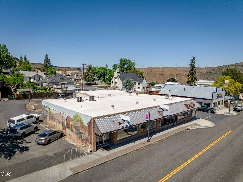 502 Deschutes Avenue, Maupin