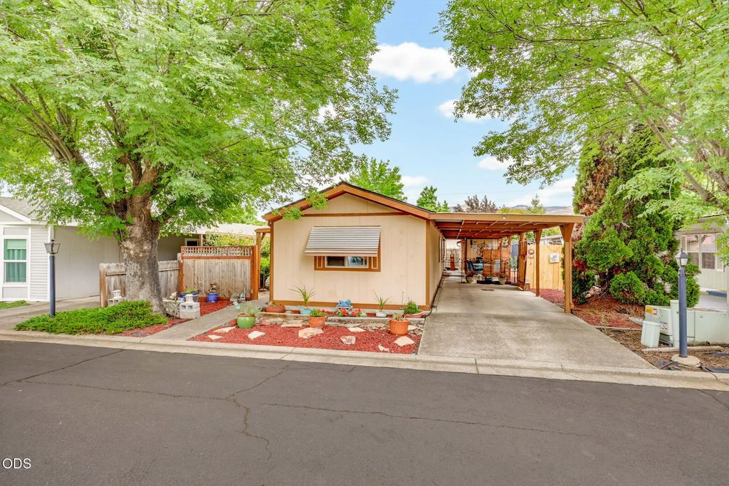 4624 S Pacific 26, Phoenix