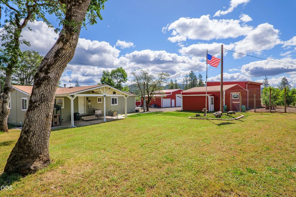 130 Kitty Drive, Eagle Point