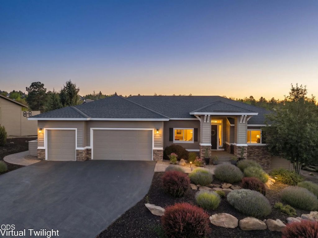 257 Highland Meadow Loop, Redmond