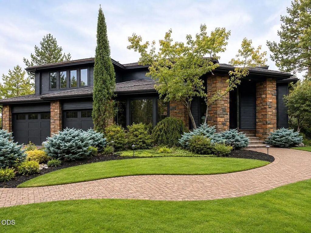 19275 Green Lakes Loop, Bend