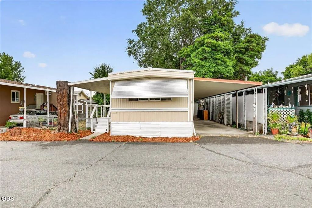 306 Sandlewood Drive, Grants Pass