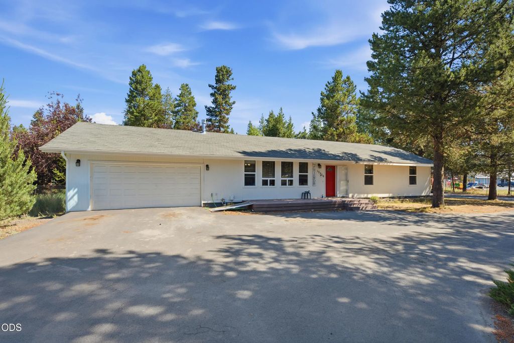 15956 Mt View Lane, La Pine